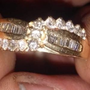 Natural  .5-.7 (little over a half) CT vvs2 h clarity diamond ring.  Wedding rin